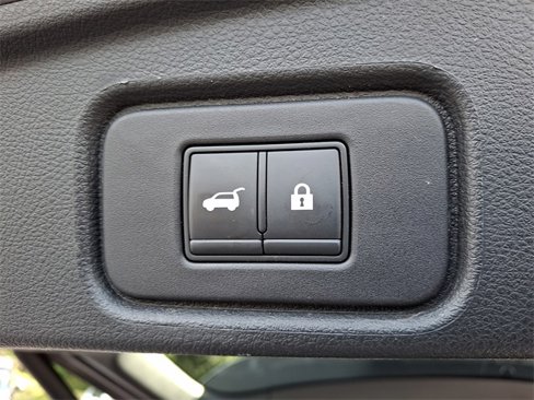 Used 2022 Nissan Pathfinder SL w/ SL Premium Package image 28