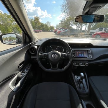 Used 2024 Nissan Kicks S image 10