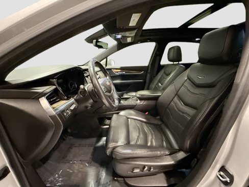 Used 2017 Cadillac XT5 Platinum image 19