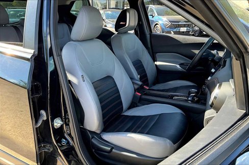 Used 2021 Nissan Kicks SR w/ SR Premium Package image 8