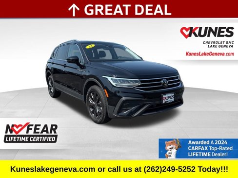 Used 2024 Volkswagen Tiguan SE image 1