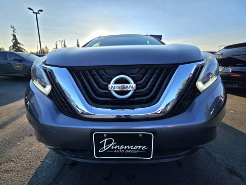 Used 2018 Nissan Murano SV image 3