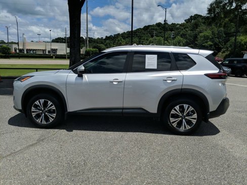 Used 2022 Nissan Rogue SV image 7