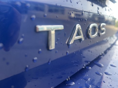Used 2023 Volkswagen Taos S image 11