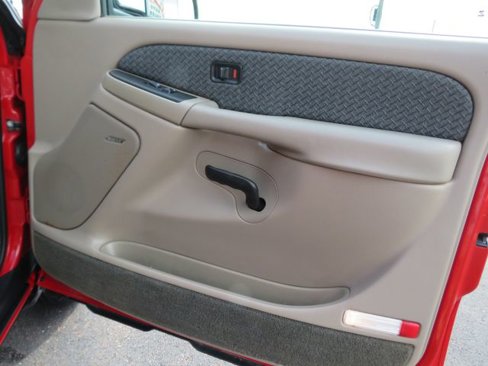 Used 2003 Chevrolet Avalanche 2WD image 36