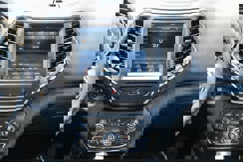 Used 2022 Jeep Cherokee Latitude Lux w/ Sun & Sound Group image 13