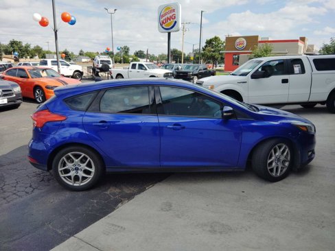 Used 2015 Ford Focus SE w/ Equipment Group 201A image 4