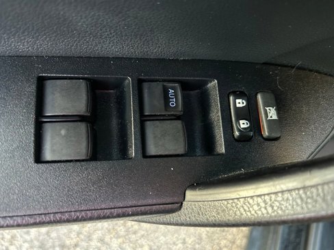 Used 2019 Toyota Corolla SE image 15