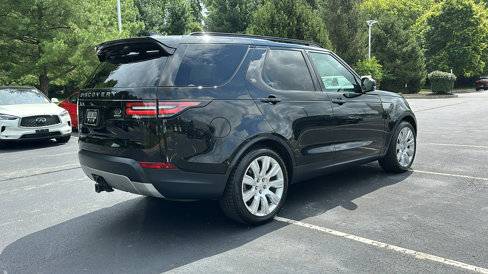 Used 2017 Land Rover Discovery HSE image 7