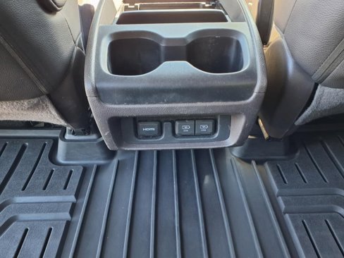 Used 2018 Honda Odyssey Elite image 9