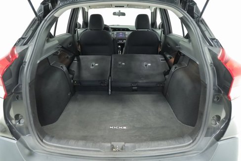 Used 2018 Nissan Kicks SR image 26