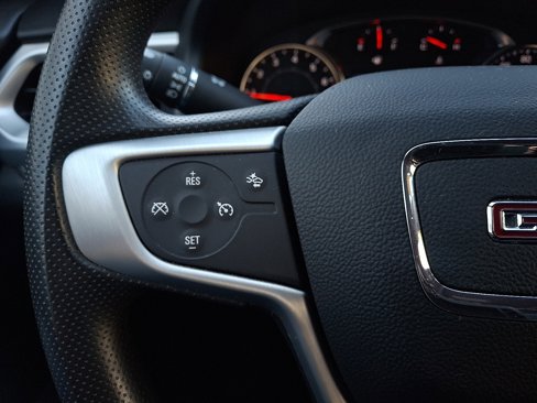 Used 2023 GMC Acadia SLE w/ Driver Convenience Package image 25