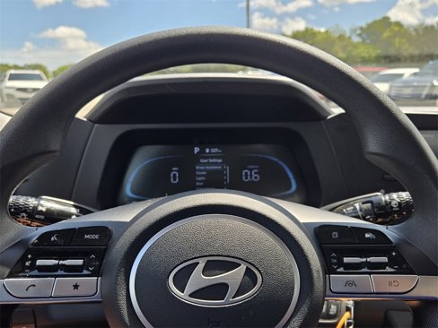 Certified 2024 Hyundai Elantra SE image 20