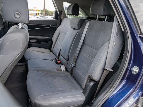 Used 2020 Kia Sorento AWD V6 image 17