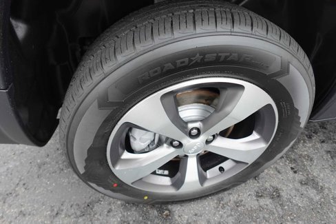 Used 2020 Jeep Cherokee Limited image 35