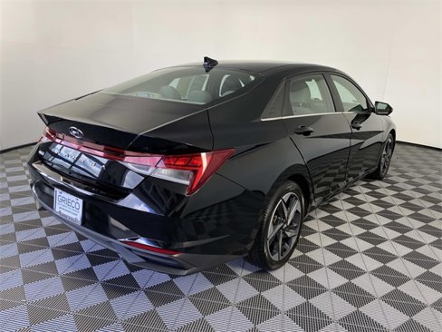 Used 2022 Hyundai Elantra SEL w/ Convenience + Premium Package image 8