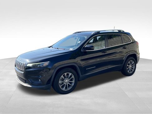 Used 2019 Jeep Cherokee Latitude Plus w/ Cold Weather Group image 3