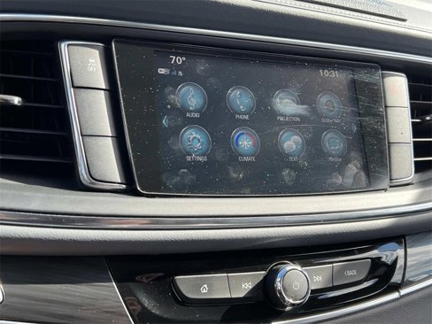 Certified 2018 Buick Enclave Essence image 19