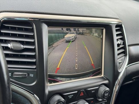 Used 2015 Jeep Grand Cherokee Limited image 14