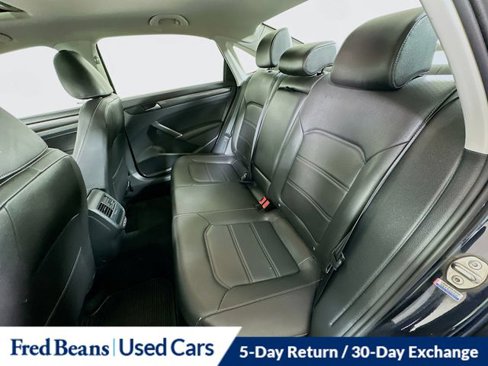 Used 2020 Volkswagen Passat 2.0T R-Line image 26