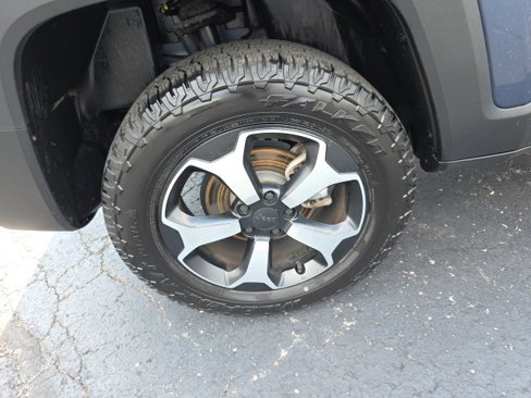 Used 2022 Jeep Renegade Trailhawk w/ Sun/Sound Group image 54