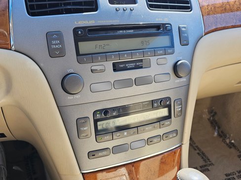 Used 2005 Lexus ES 330 image 8