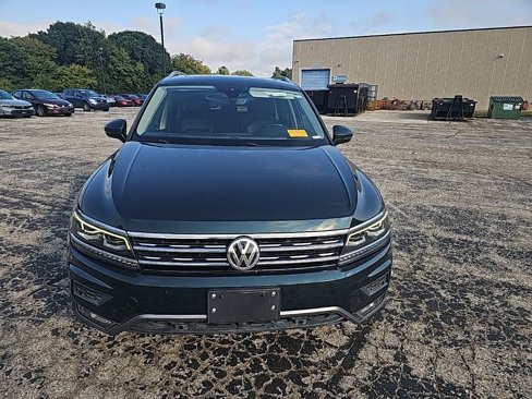 Used 2019 Volkswagen Tiguan SEL Premium image 8