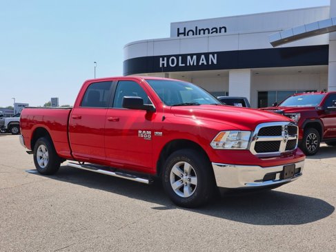 Used 2019 RAM 1500 Classic SLT image 1