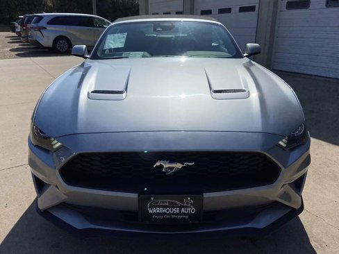 Used 2022 Ford Mustang Premium image 4