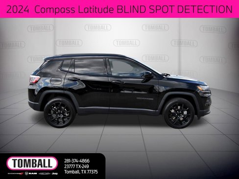 Used 2024 Jeep Compass Latitude w/ Altitude Special Edition image 10