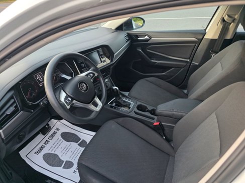 Used 2019 Volkswagen Jetta S image 8