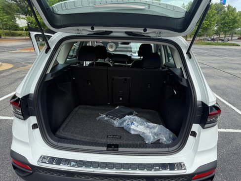 New 2025 Volkswagen Taos S image 15