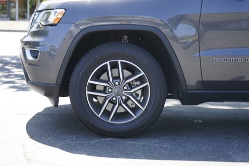 Used 2021 Jeep Grand Cherokee Limited image 12