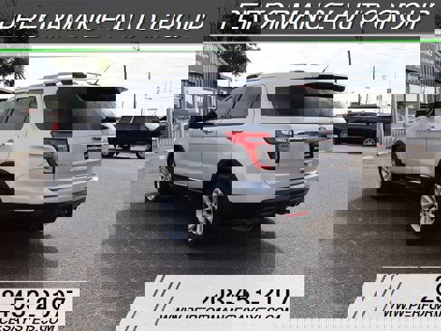 Used 2013 Ford Explorer XLT w/ Class III Trailer Tow Pkg image 5