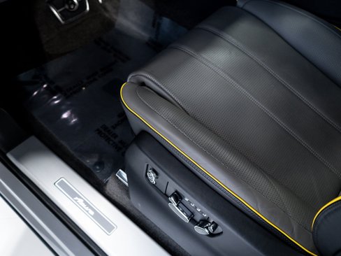 Certified 2024 Bentley Bentayga Extended Wheelbase image 12