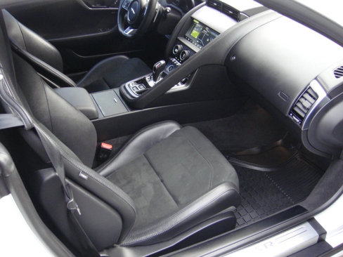 Used 2020 Jaguar F-TYPE Coupe image 13
