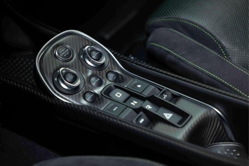 Used 2018 McLaren 570S Spider image 25