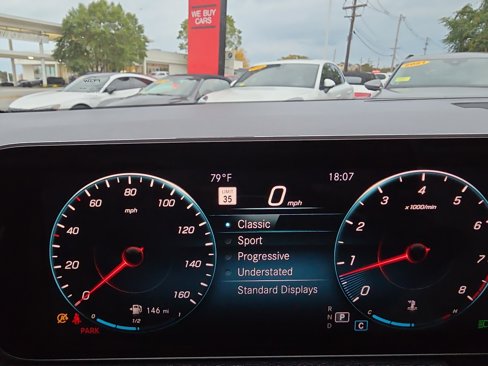 Used 2021 Mercedes-Benz GLB 250 4MATIC w/ Premium Package image 59