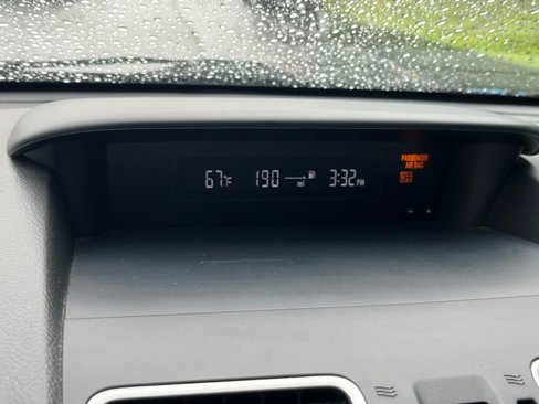 Used 2016 Subaru Crosstrek 2.0i Premium image 15