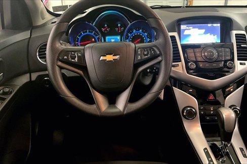 Used 2015 Chevrolet Cruze LT w/ RS Package image 5