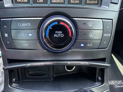 Used 2012 Hyundai Genesis 2.0T image 18