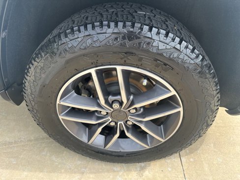 Used 2020 Jeep Grand Cherokee Limited image 6