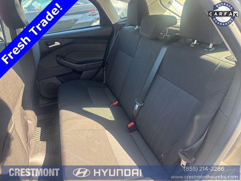 Used 2015 Ford Focus SE image 9