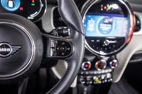 Used 2023 MINI Cooper SE image 34