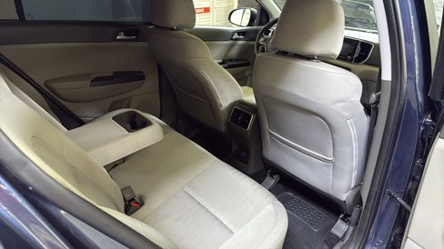 Used 2017 Kia Sportage LX image 17