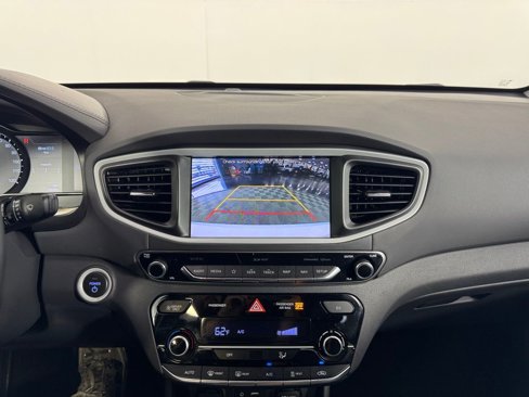 Used 2019 Hyundai Ioniq Limited image 22