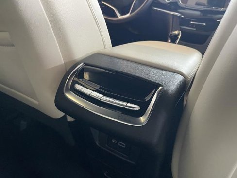 Certified 2022 Cadillac XT6 Sport w/ Technology Package image 24