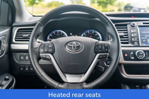 Used 2017 Toyota Highlander Limited Platinum image 16