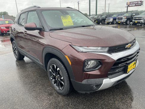 Used 2022 Chevrolet TrailBlazer LT image 2