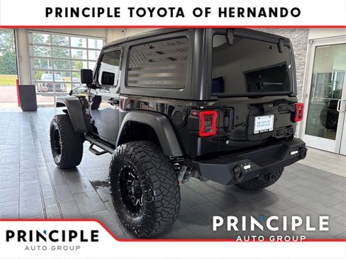 Used 2018 Jeep Wrangler Sport image 7